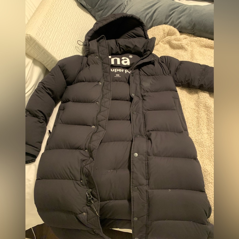 COPY - Black TNA Super Puff - Long